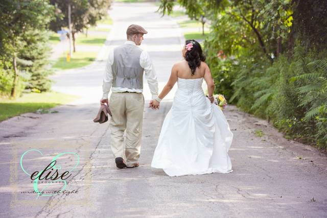 Delhi, Ontario wedding couple