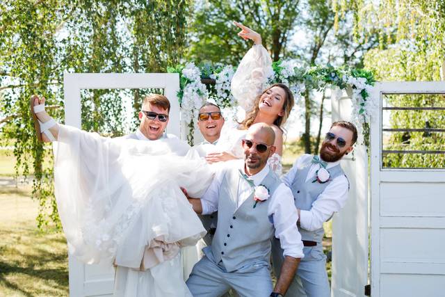 Wedding Party, Laughing