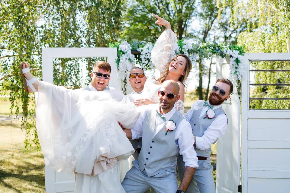 Wedding Party, Laughing