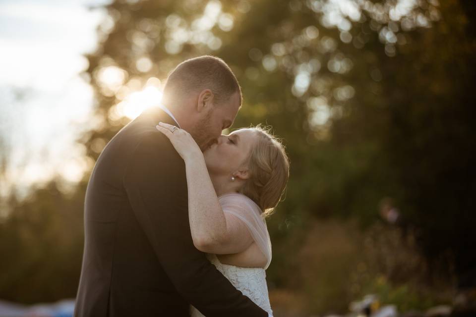 Kissing in the sunlight