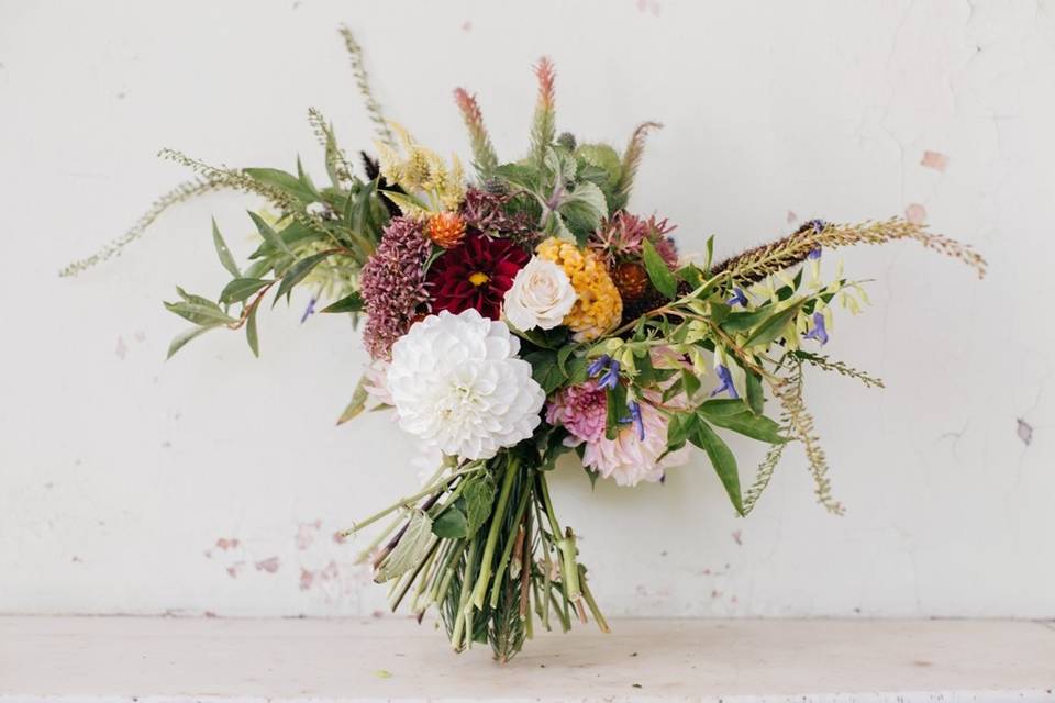 Romance with Weeds: Wildflower Arrangements