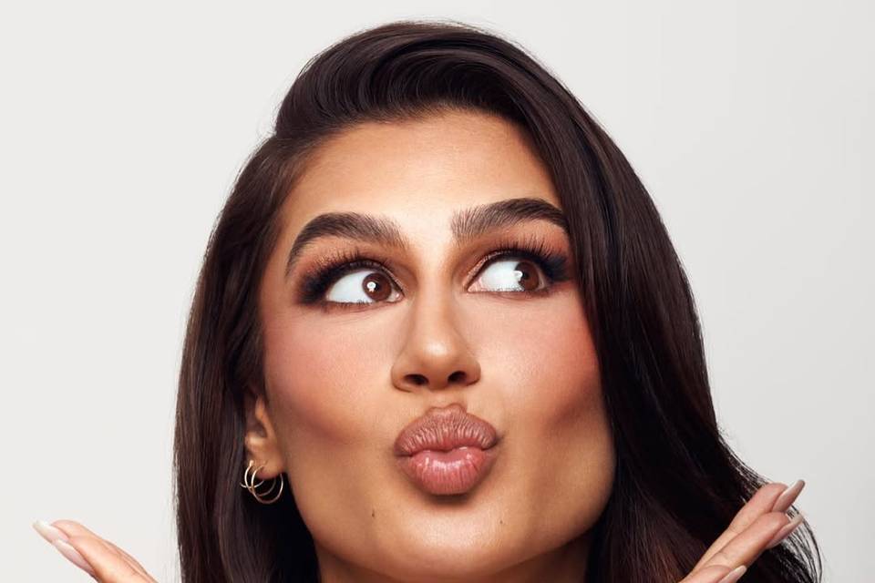 Follow on IG Glammeuptoronto