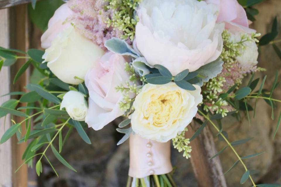 Ranunculus boutonniere