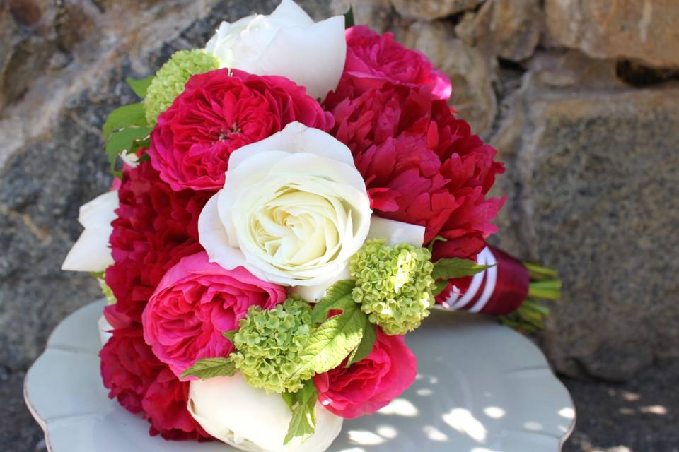 Garden roses and viburnum