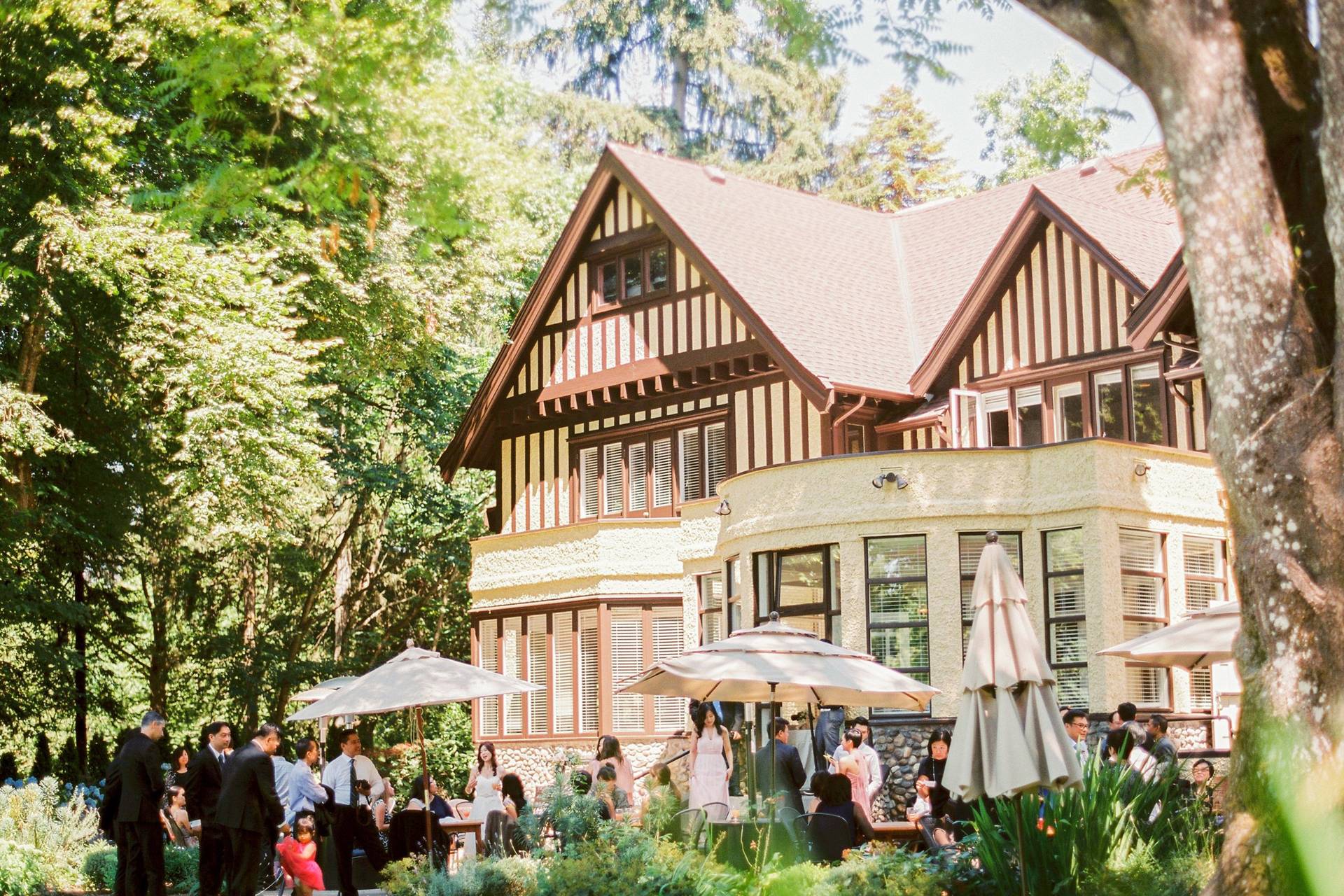 Hart House Restaurant - Venue - Burnaby - Weddingwire.ca