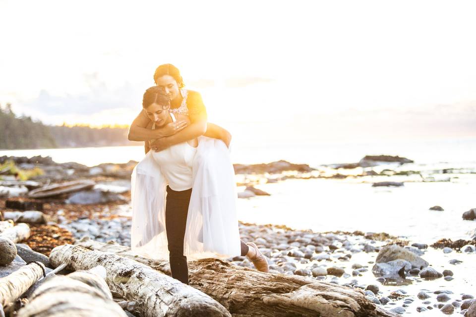 Hornby island gorgeous wedding