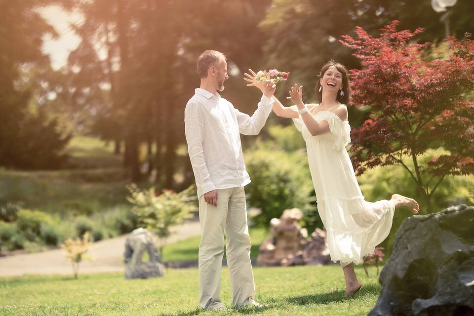 Wedding photo and hand retouch