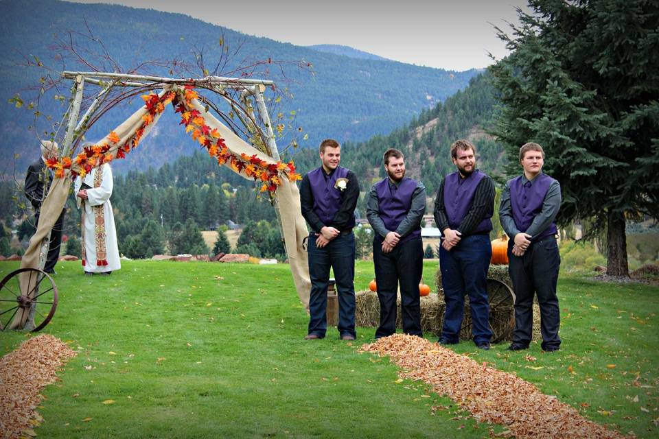 Christina Lake, British Columbia groomsmen