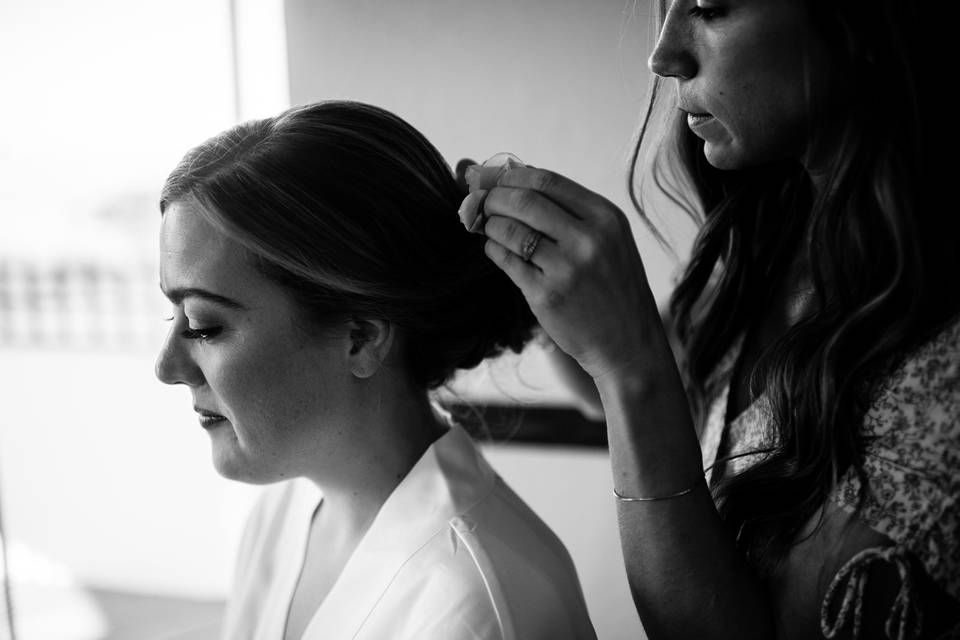 Perfecting the hairdo