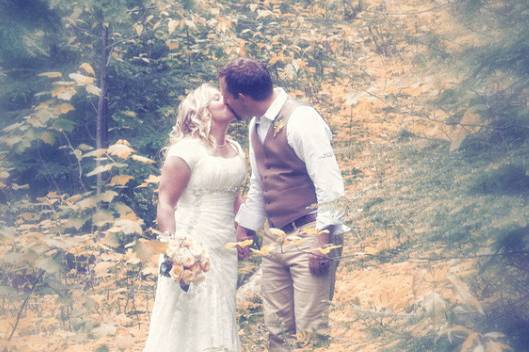 Lumby, BC lakefront wedding