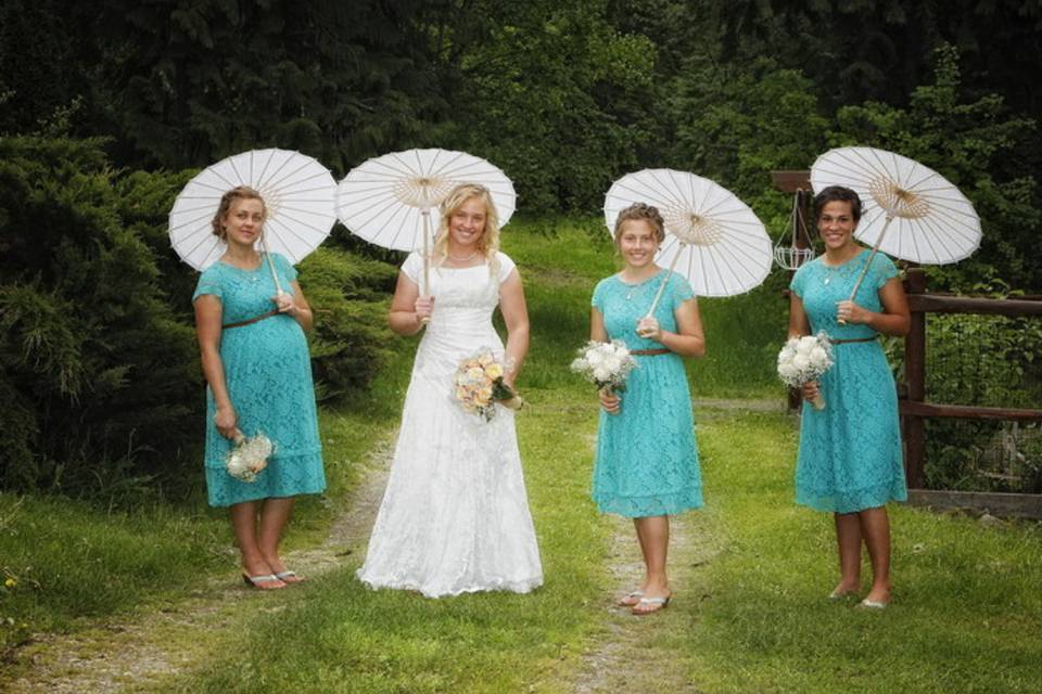 Lumby, BC bridesmaids