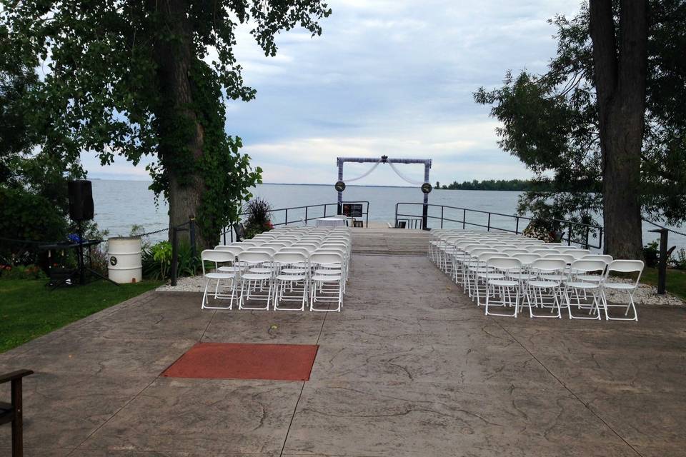 Wedding in quinte wine country
