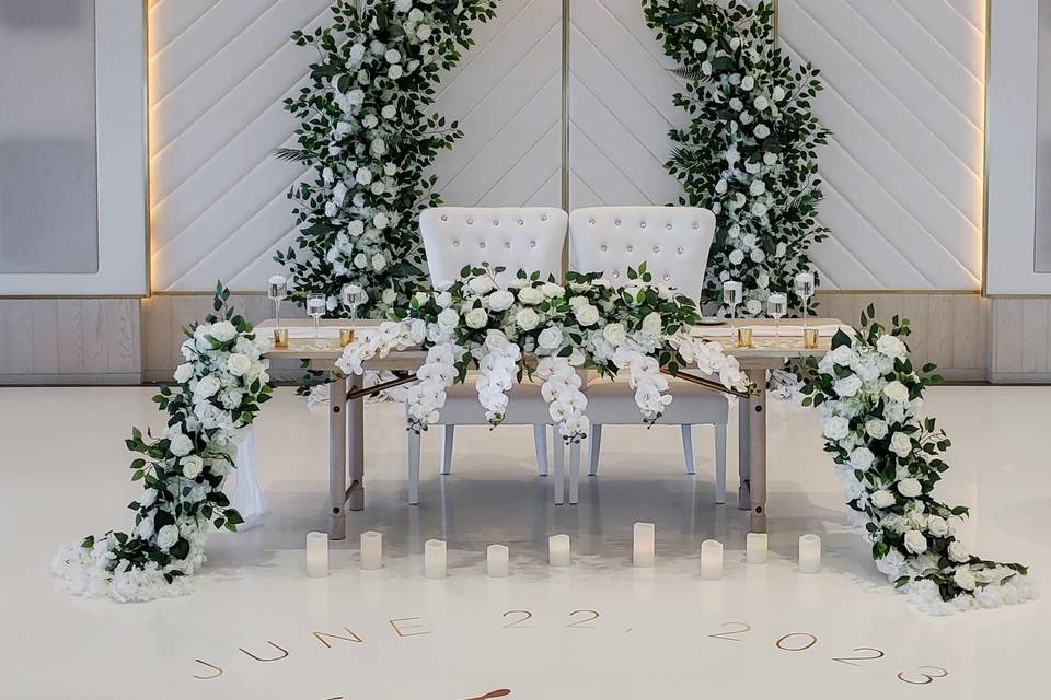 Sweetheart table decor