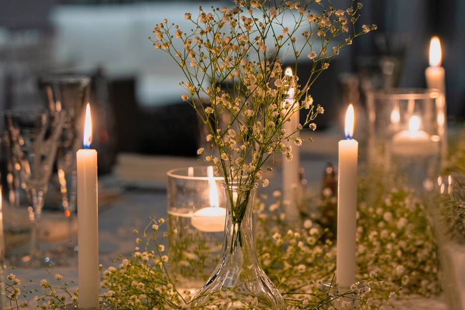 Candle & Baby's Breath Table