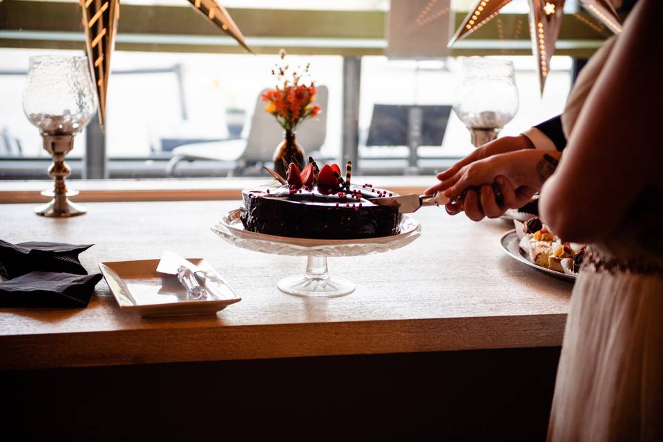 Cutting the cake