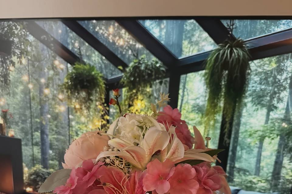 🌸 Sweetheart Table Floral