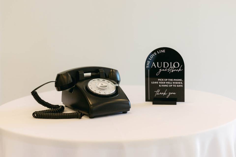 Black retro audio guestbook