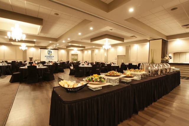 Dinner buffet in the ballroom