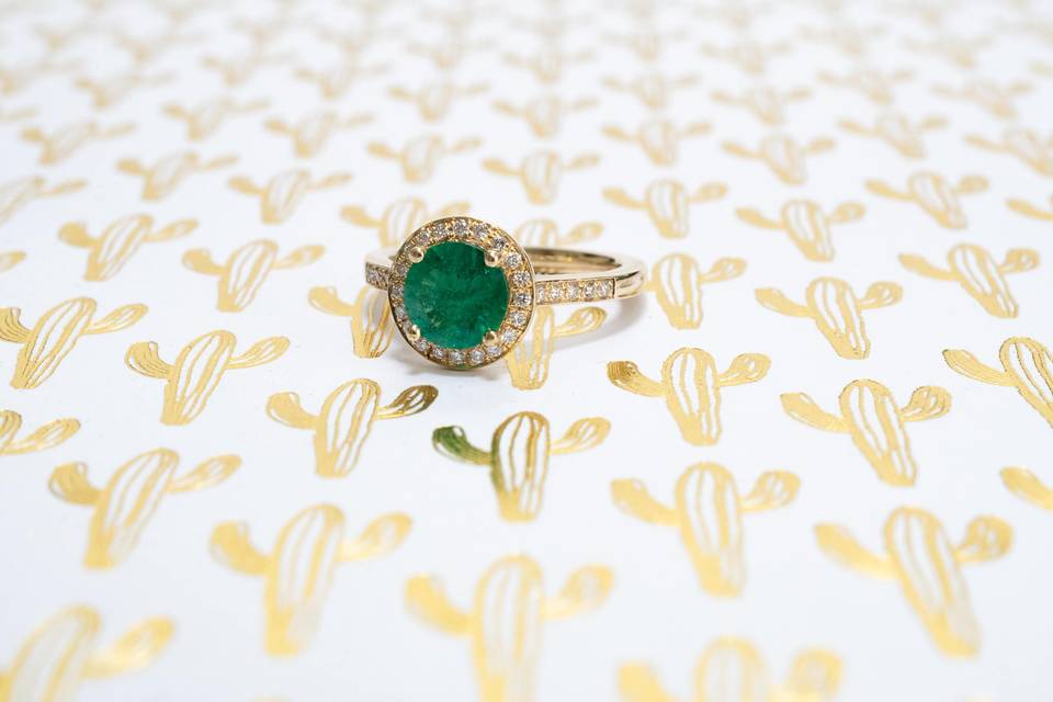 Emerald Set in Yellow Gold