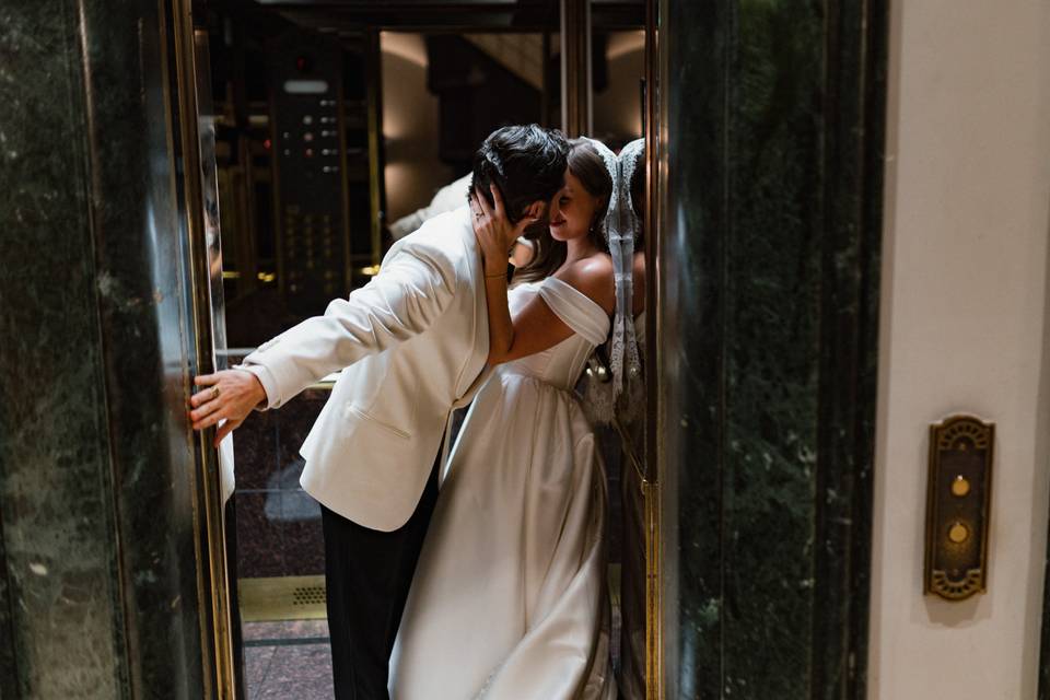 Fort Garry hotel elevator kiss