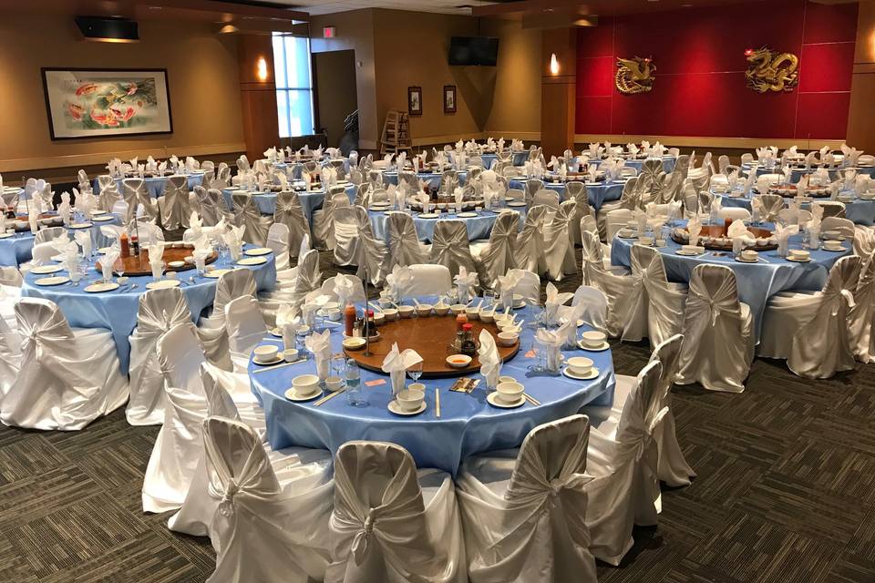 Tablecloths & Chair Covers