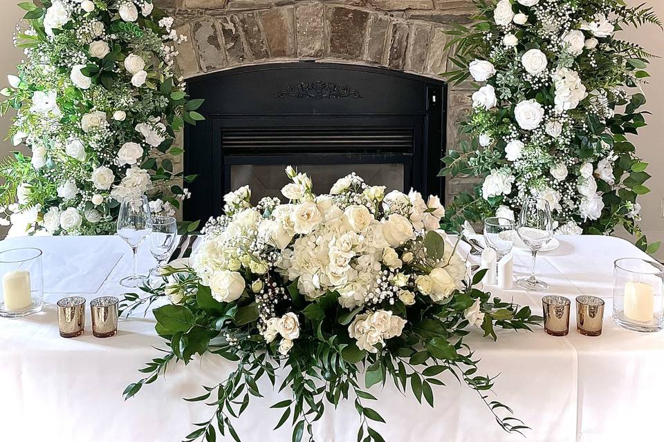 Sweetheart table