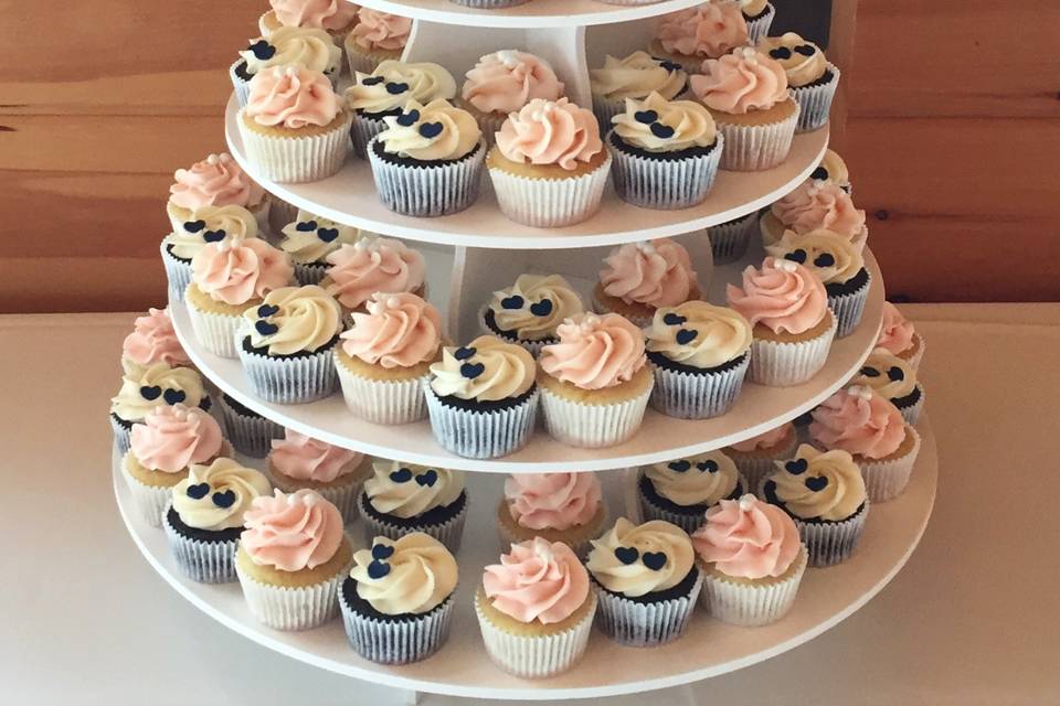 Blush Navy wedding cupcakes