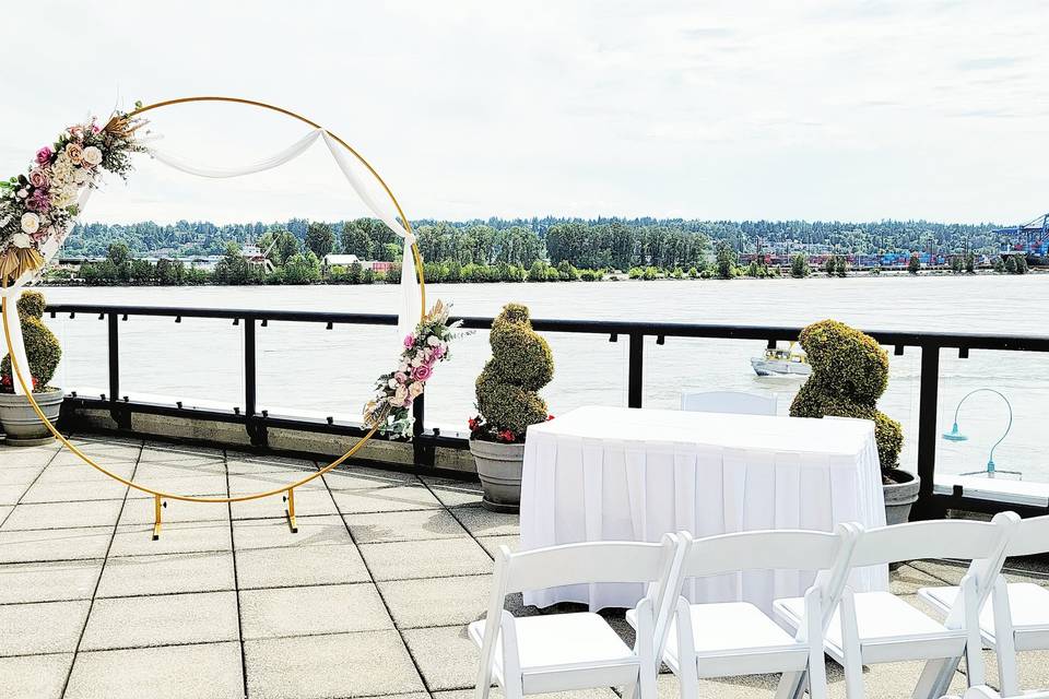 Inn at the Quay-Patio Ceremony