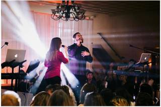 Two's a Pair - Live Entertainment