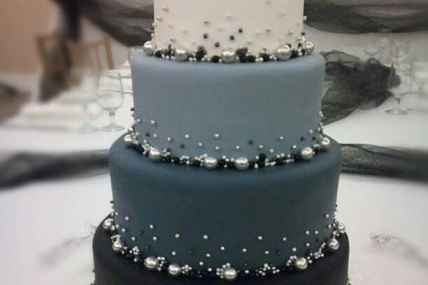 Dolcezza Custom Cakes