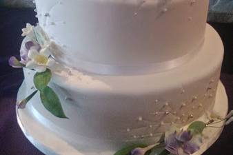 Custom romantic wedding cake