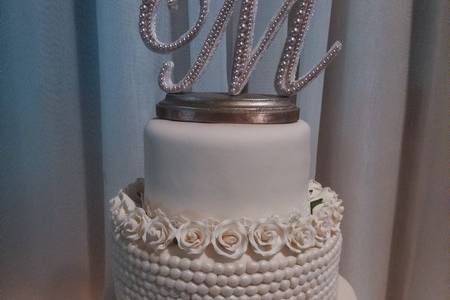 Romantic custom wedding cake