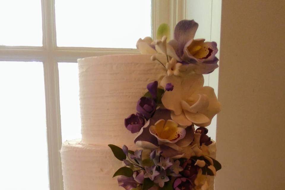 Buttercream with floral cascad