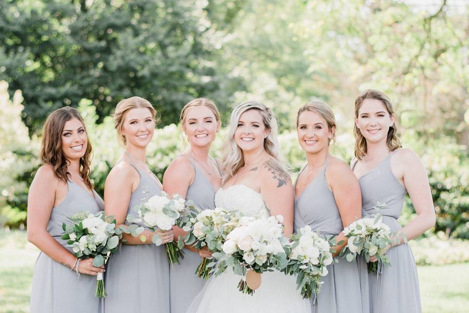 Gorgeous ladies and bouquets