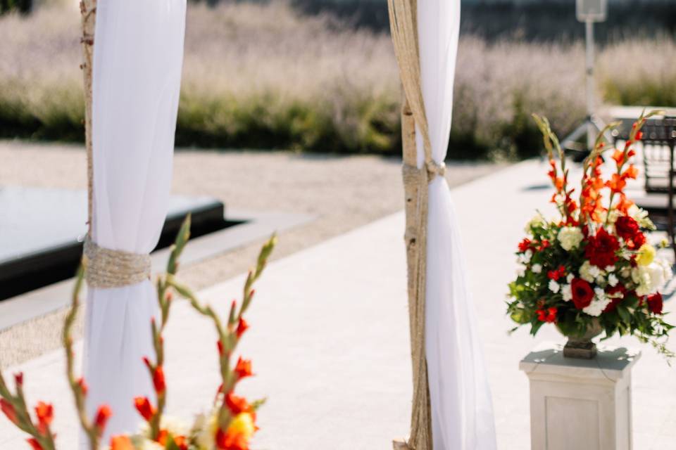 Mandap piece and pedestals