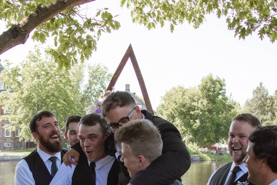 Groomsmen