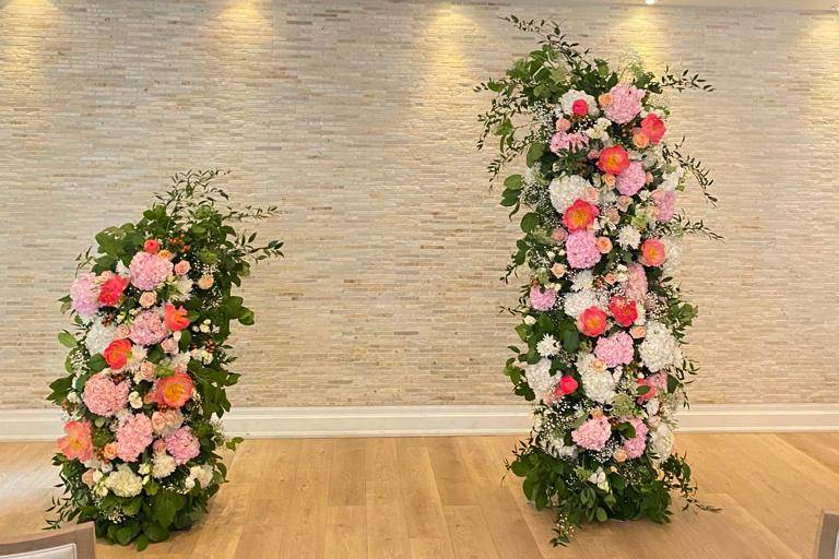 Free Standing Fresh Floral Arx