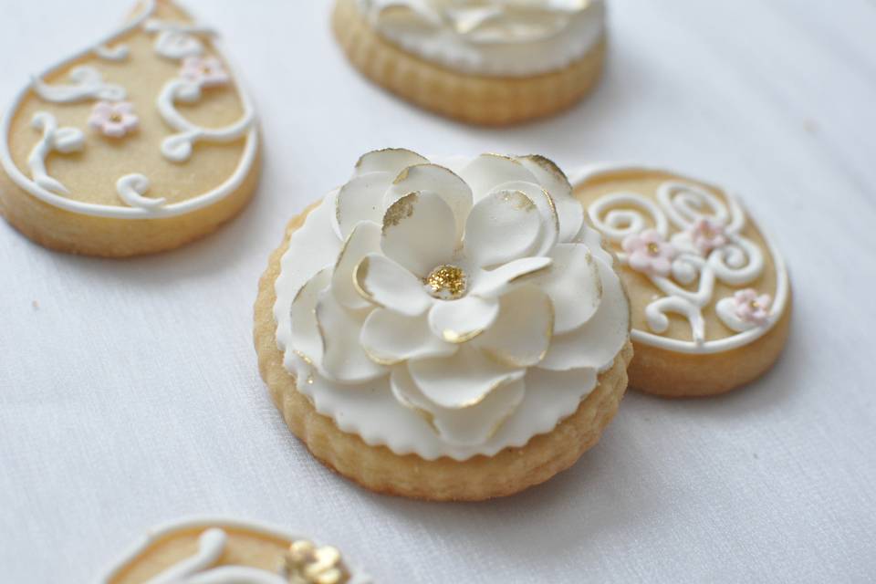 Floral decorated cookies