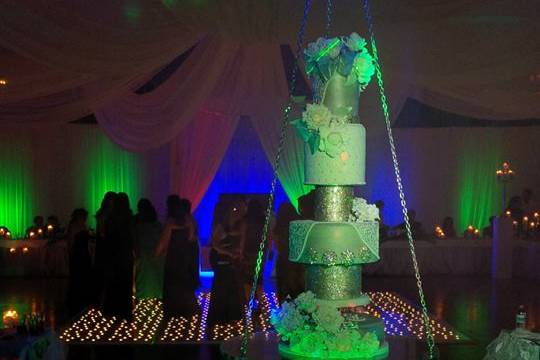 Cake entrance