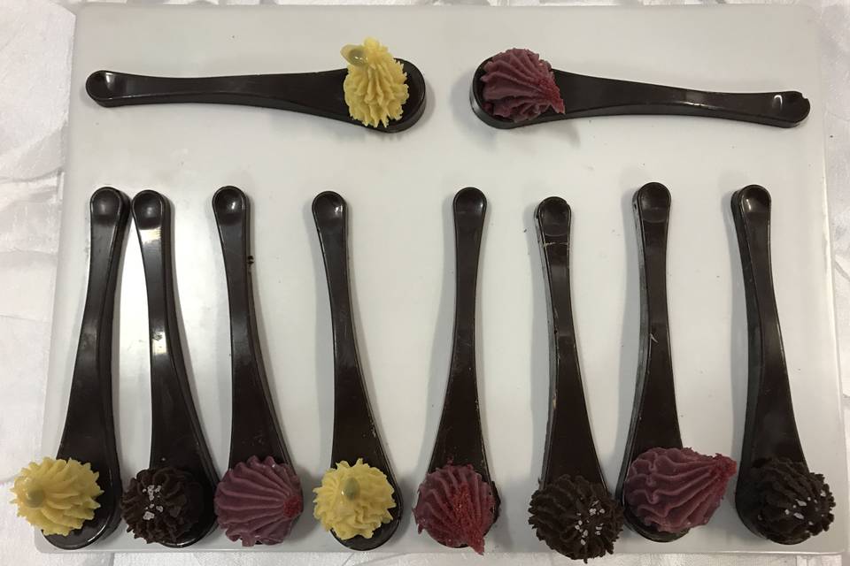Chocolate spoons