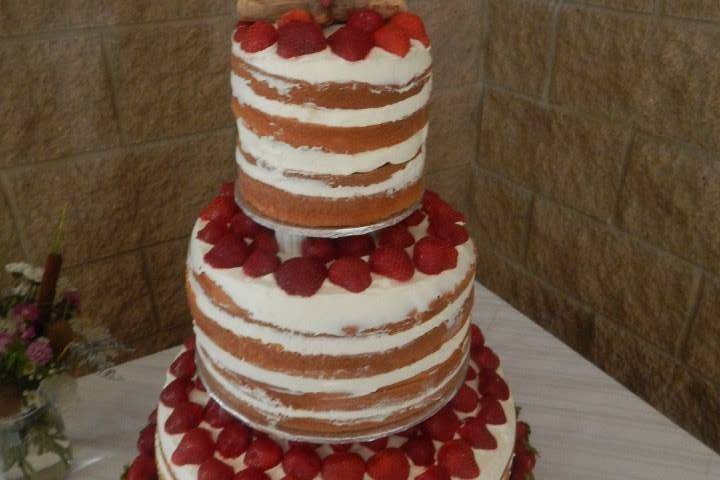 Naked cake