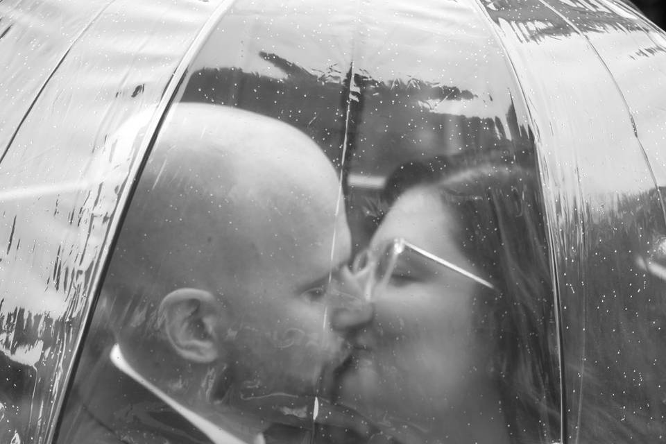 Rainy day wedding shots