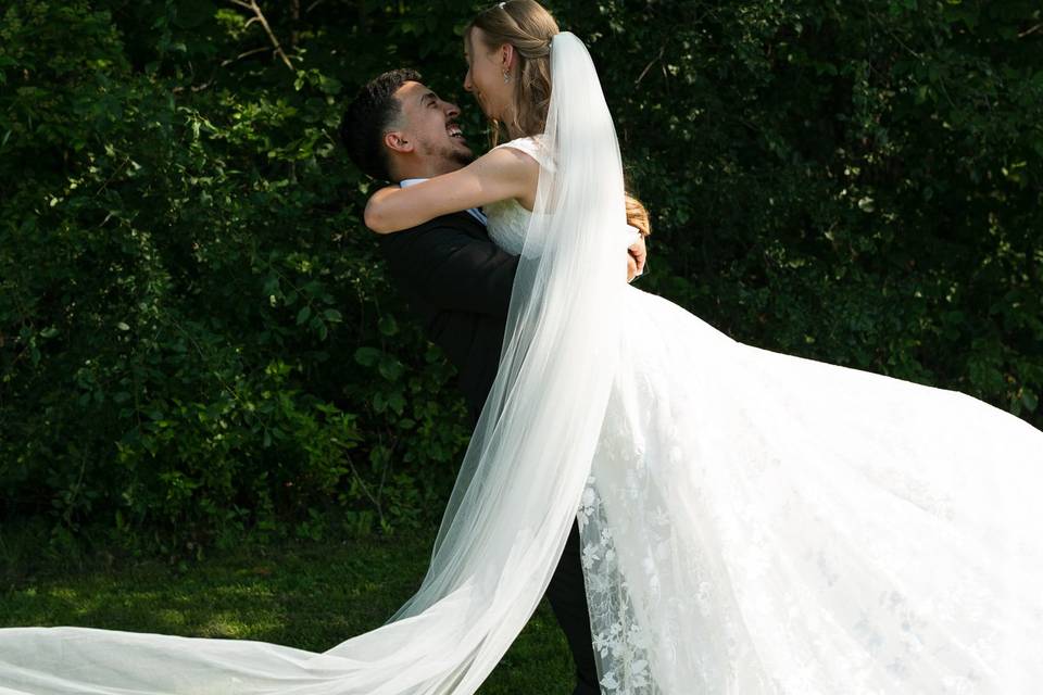Bridal Couple - Lemoine Point
