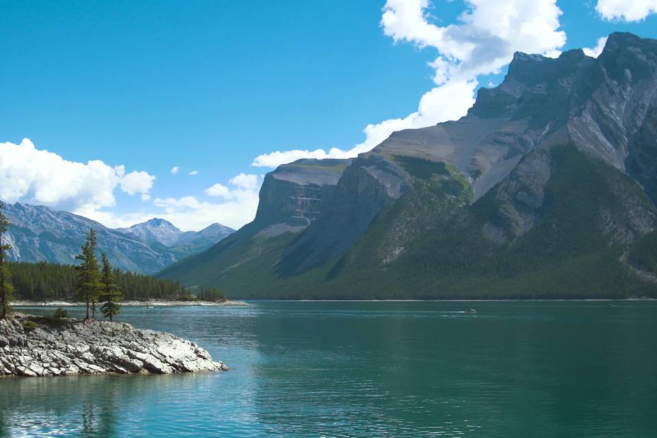 Lake Minnewanka