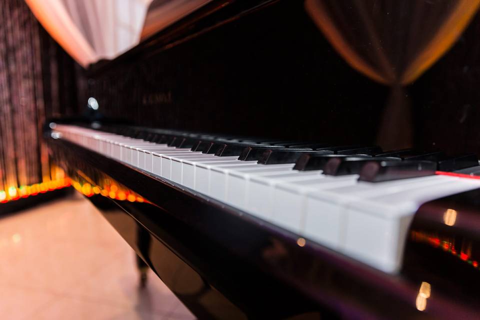 Piano in Lobby