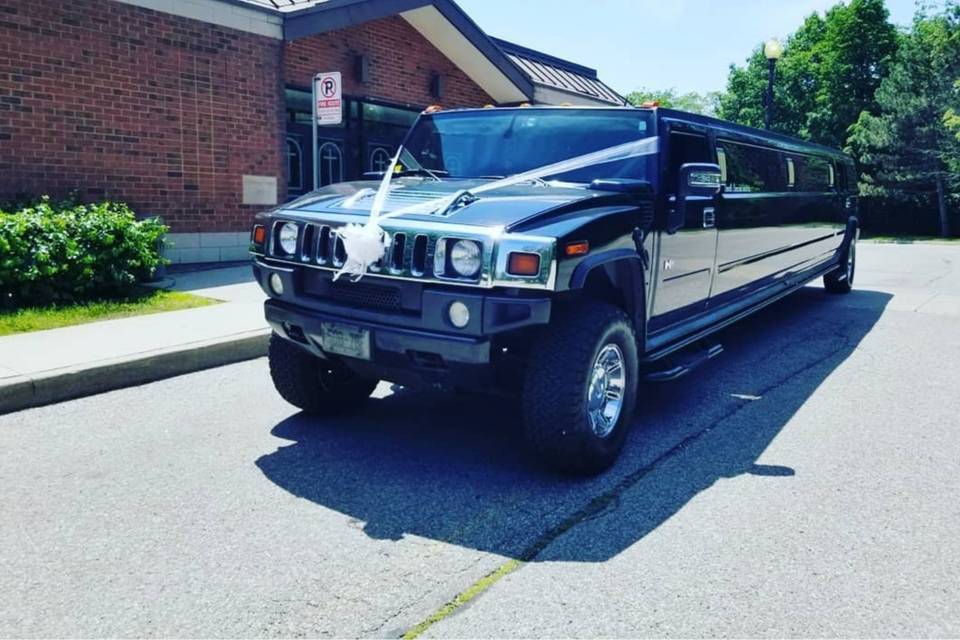 Hummer stretch limo