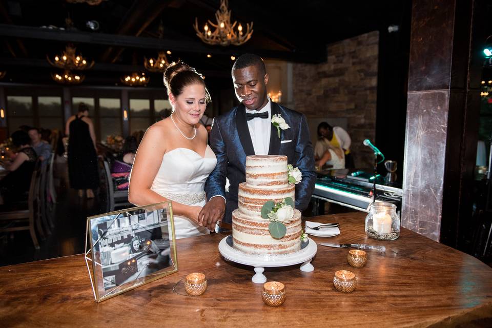 Cutting the cake