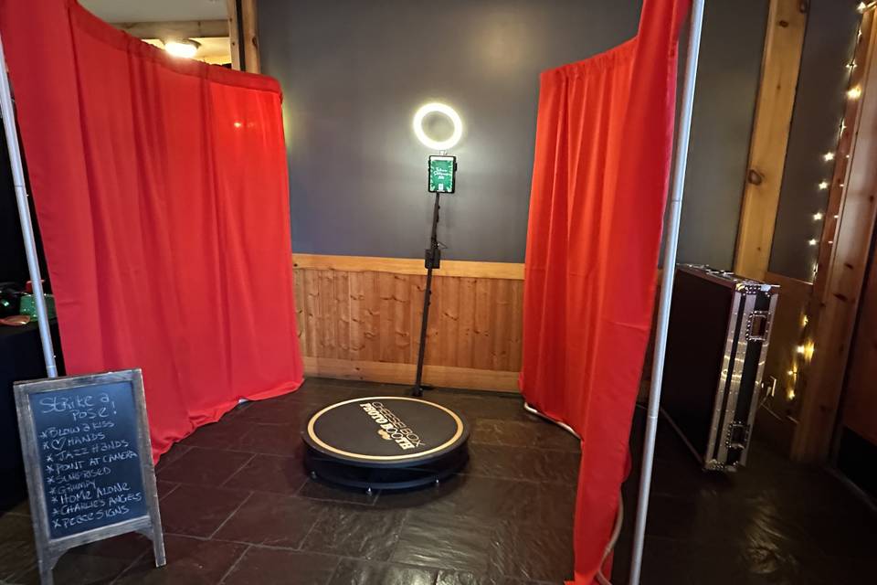 Redd backdrop 360 booth