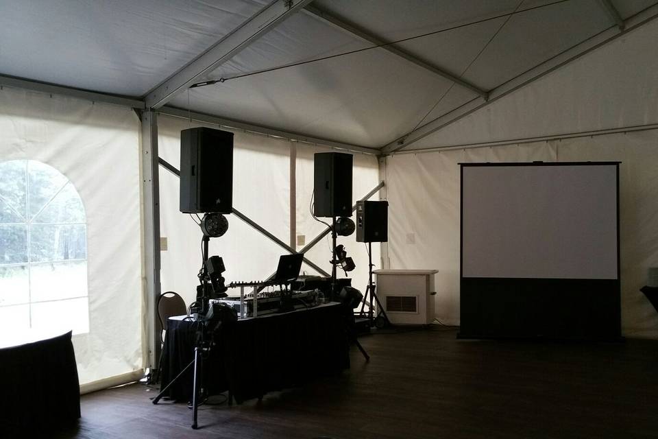Screen (02) - Pop-Up - Front Projection.jpg