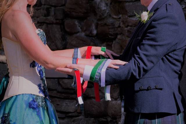 Tie the Celtic Knot Weddings
